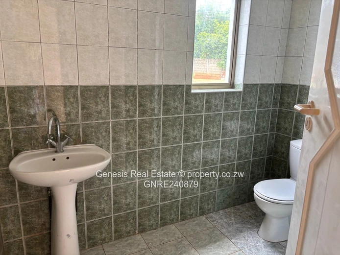 Double story commercial property in Gunhill