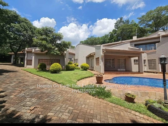 Fully furnished !! (Sole Mandate)