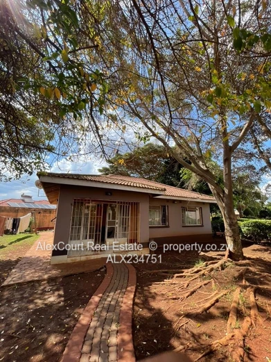 Stunning MIllion Dollar Gletwyn Park House! Bargain!