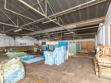 Warehouse & Factory