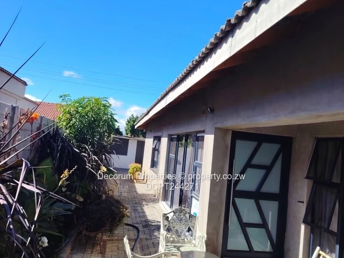 Stylish 4-Bed Damofalls Phase 3 Home For Sale