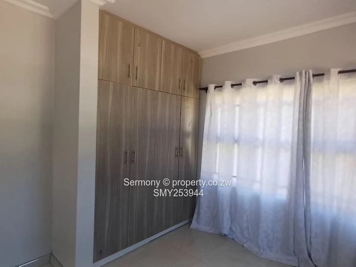 Cottage To Let | Vainona