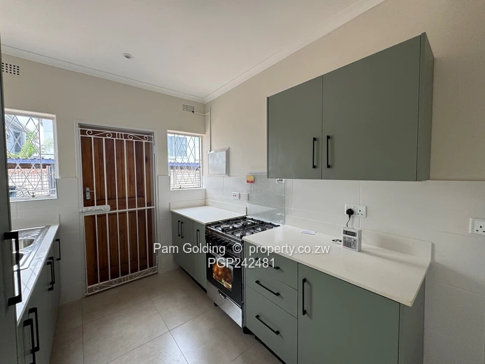Charming 2 Bedroom Apartment - Avondale 