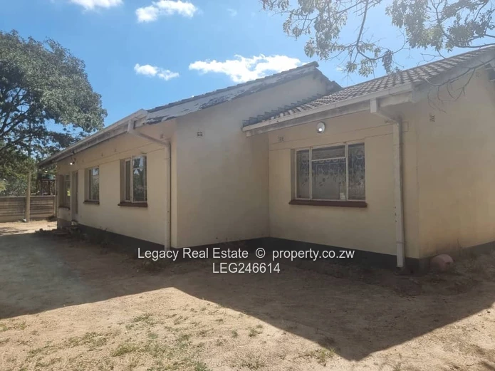 Comfortable Living Off Forbes Road,A Rare Find In Uplands Waterfalls