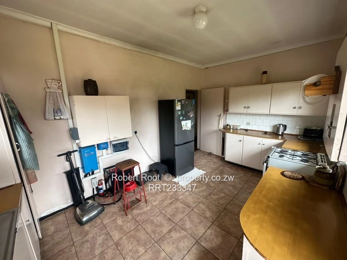 3 bed flat in Mount Pleasant