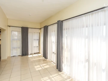 5 Bedroom Flat & Apartment