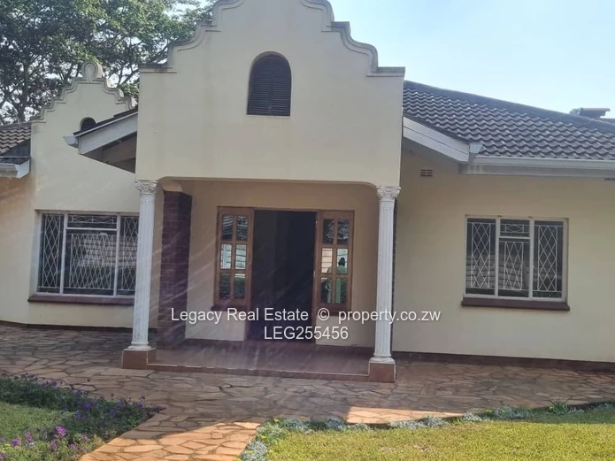 Borrowdale 5-Bed House: Pool, Borehole & Double Garage