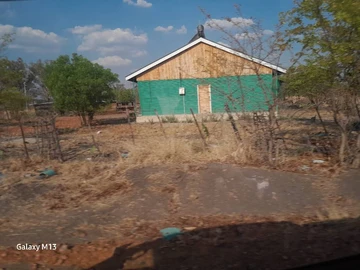 Farm & Agricultural Land