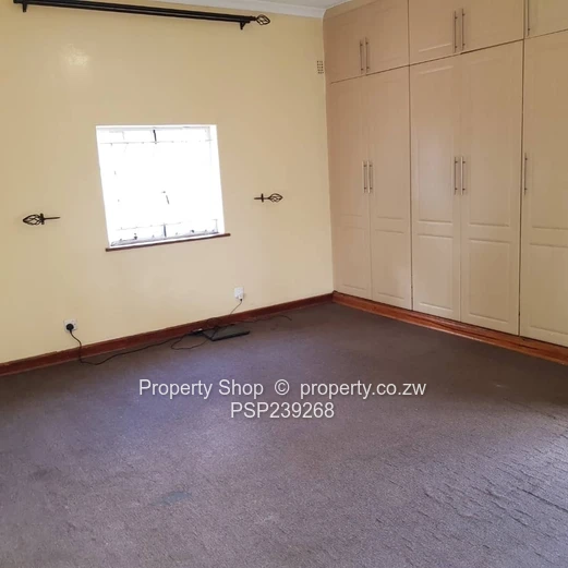 Family Home in A Leafy Suburb!