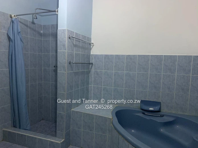  6-Bedroom House For Sale In Old Marlborough