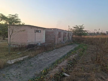 Farm & Agricultural Land