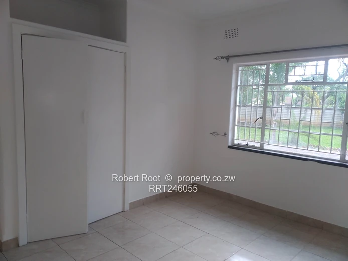 3 bed commercial / residential property in Mabelreign