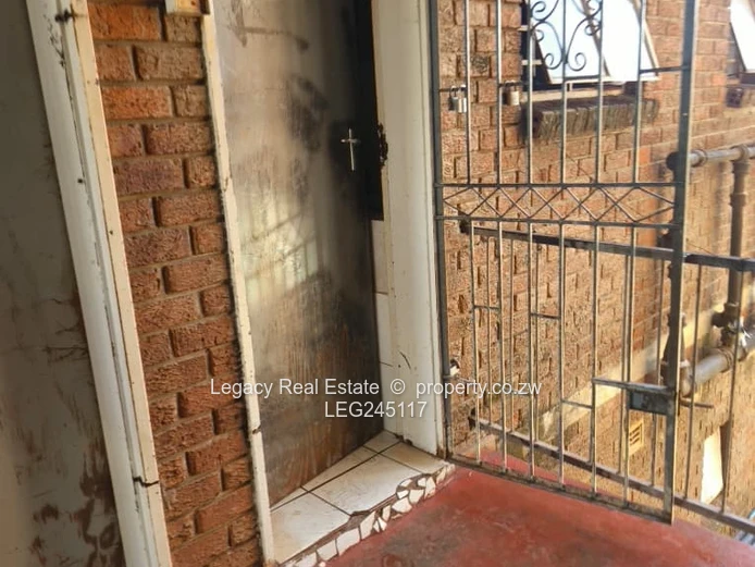 Affordable 2-Bedroom Flat In Established Area.