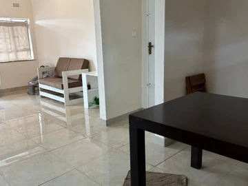 3 Bedroom Flat & Apartment