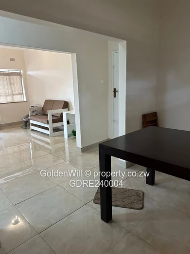 Garden flat for Sale