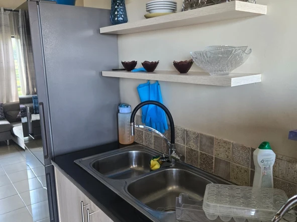 2 Bedroom Flat & Apartment