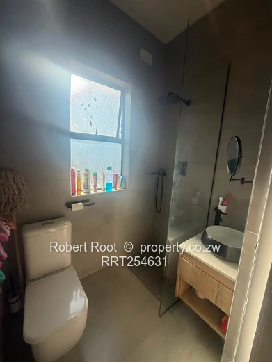 3 bed duplex in Helensvale