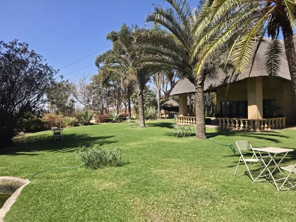 Hotel & Lodge