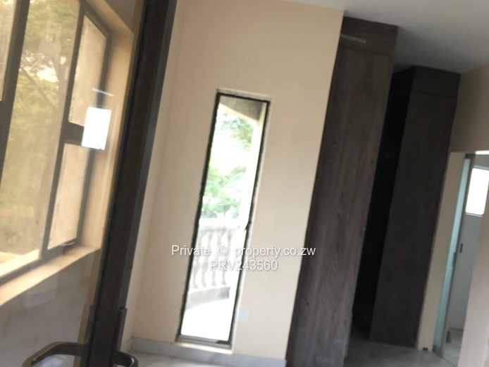 Glen Lorne 3 Bedroomed Flat