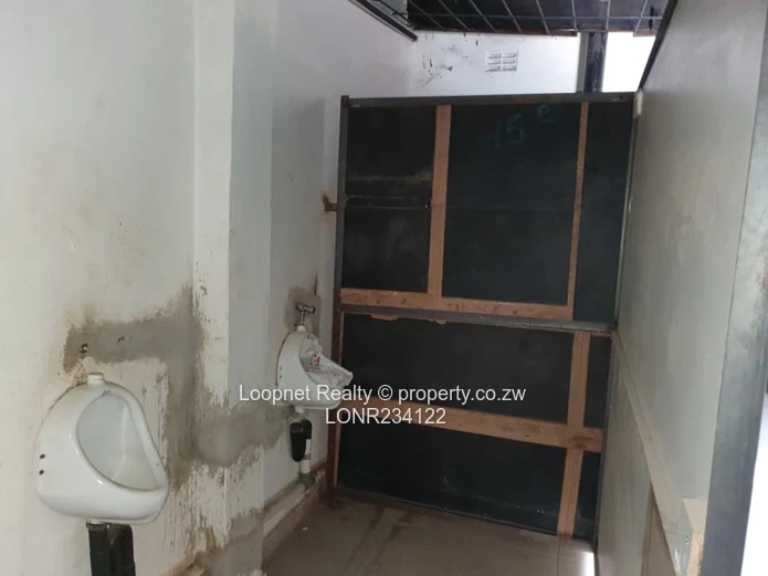 St Marys Retail Shop — 200m², Tiled, Walled, Good ZESA (Sole Mandate)