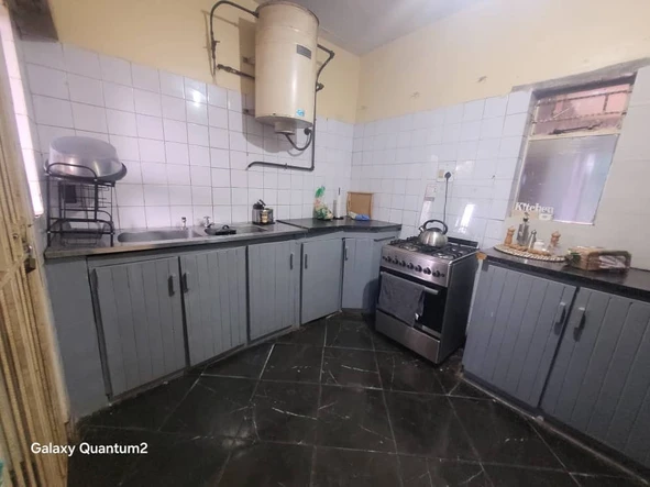 3 Bedroom Flat & Apartment