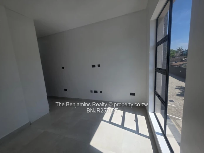 Brand New! Townhouse In Kensington