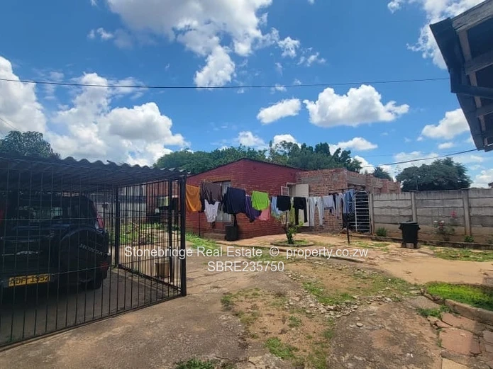 4 Bedroomed Semi-detached House in Paddonhurst for sale