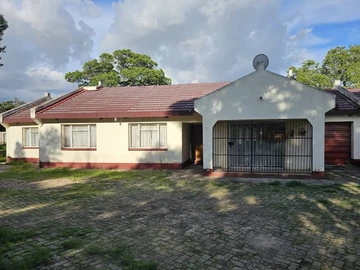 3 Bedroom Garden Flat