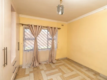 3 Bedroom Flat & Apartment