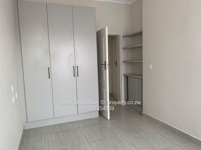 2 Bedroom Flat/Apartment for Sale in Vainona