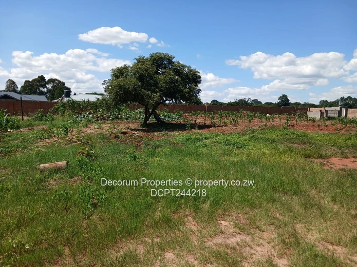 For Sale: 4000m² Residential Stand in Greendale, Letombo