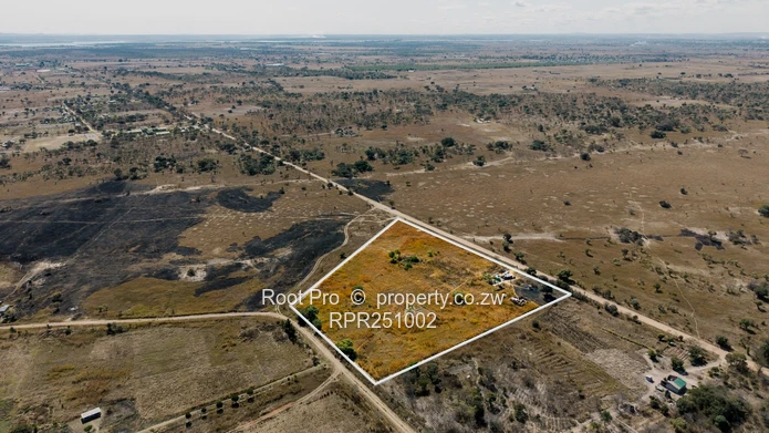 3km from Zvimba Rd (Sole Mandate)