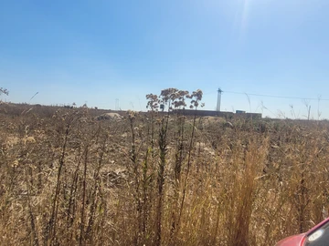 Commercial & Industrial Land