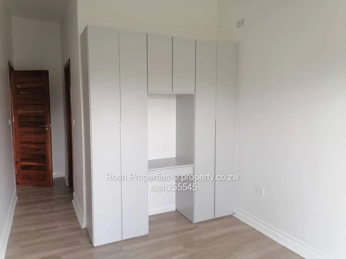Modern 3-Bed Garden Flat in Borrowdale West with Borehole and Solar