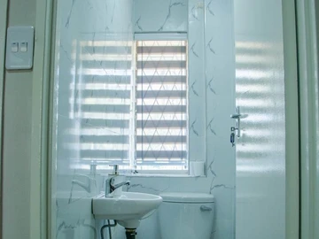 3 Bedroom Flat & Apartment