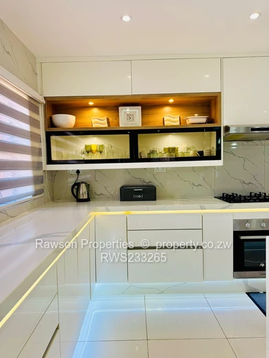 Very neat & modern house for sale in Mount Pleasant Heights (Sole Mandate)