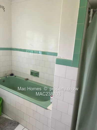 Hillside 3-Bed Home — Large Garden & Classic Parquet (Sole Mandate)