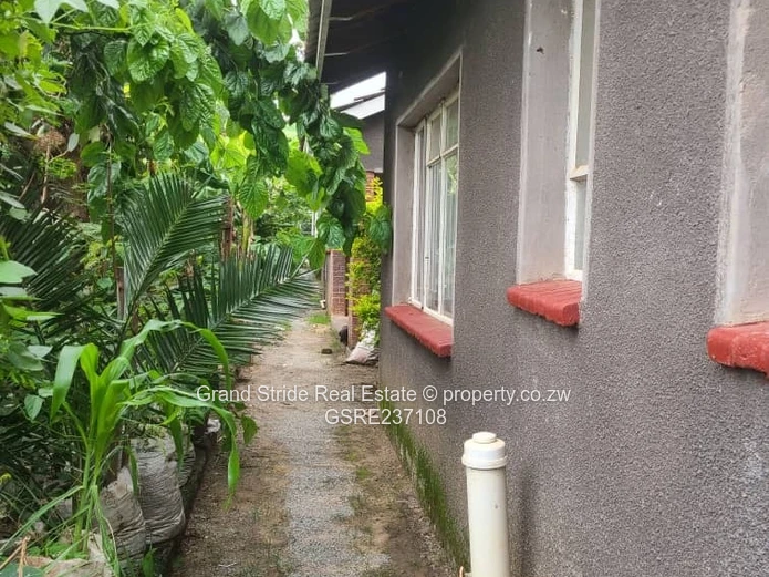 House For Sale In Zimre Park