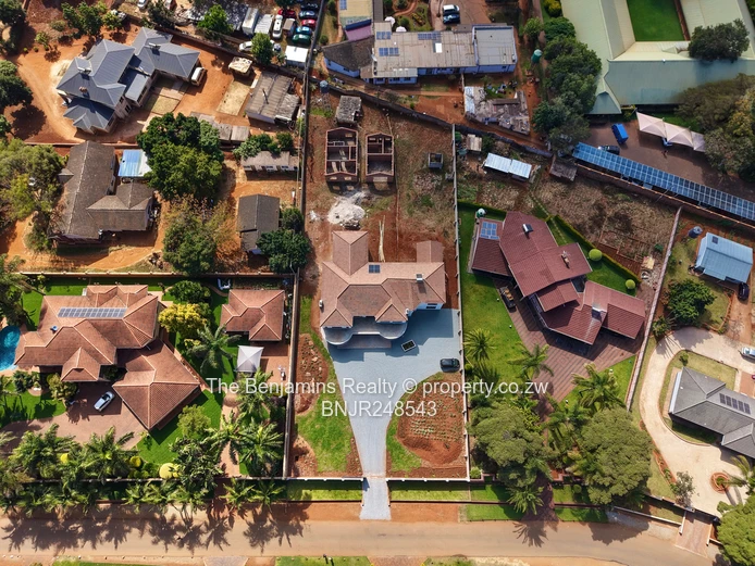 Luxurious House With Commercial Potential