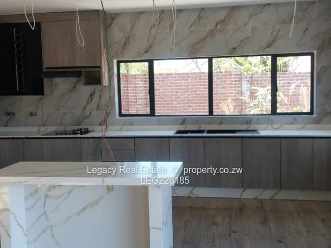 Stylish & Secure 3-Bedroom Home – Greendale Athlone