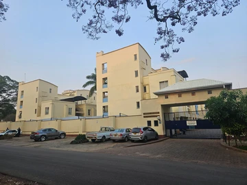 3 Bedroom Flat & Apartment