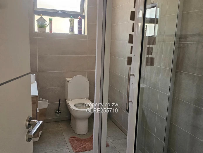 Borrowdale: 3-Bed Stone-Faced Home with Borehole