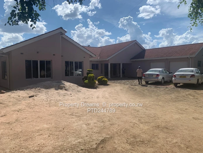 Spacious 3-Bed Home in Goodhope — Borehole & Modern Kitchen