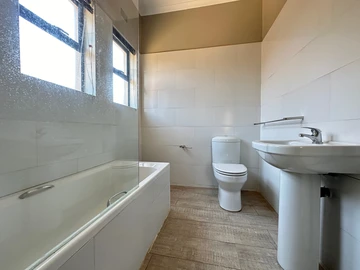 3 Bedroom Garden Flat