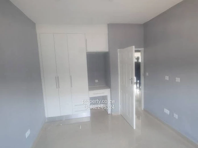 Renovated 3-Bed Tynwald House — Borehole, Parking & Modern Kitchen