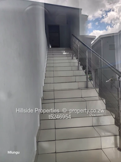 3bedroom apartment Newlands 