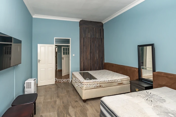 Enough space for a big family (Sole Mandate)