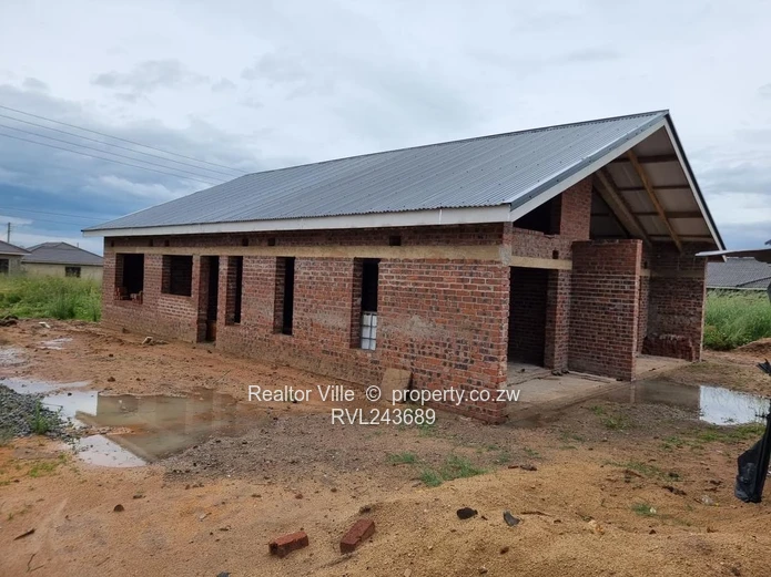 4 Bedroom Incomplete House in Mabvazuva 