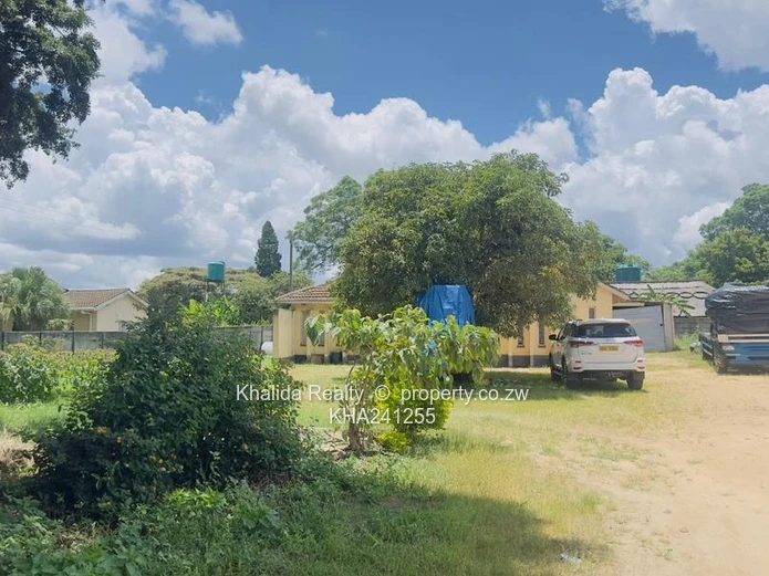 Hatfield Property with Twentydales Road Frontage for Sale