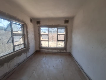4 Bedroom Garden Flat